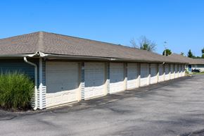 Galloway apartment for rent - garages available at stoneybrook