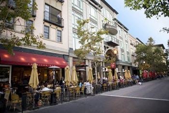 Premier shopping centers nearby