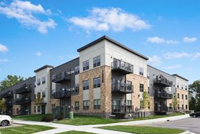 Eagan apartment for rent - Glen Pond Addition | Exterior Eagan MN