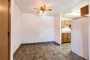 Bismarck apartment for rent - Arbor 406 Apartments | 1 Bdrm - Dining Area