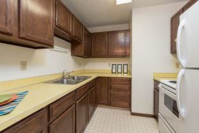 Bismarck apartment for rent - Arbor 404 Apartments | 1 Bdrm - Kitchen