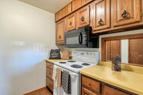 Grand Forks apartment for rent - Roughrider 1 Apartments | Kitchen