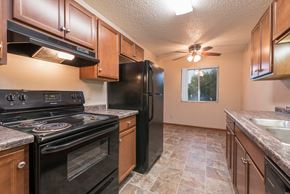 Bismarck apartment for rent - Belmont West Apartments | Kitchen