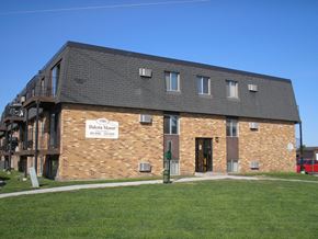 Fargo apartment for rent - Dakota Manor Apartments | Fargo, ND