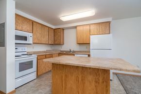 Grand Forks apartment for rent - Desoto Estates Apartments | Kitchen