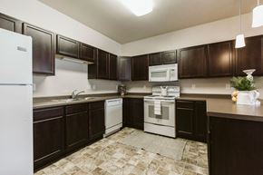 Mandan apartment for rent - Diamond Bend Apartments | Kitchen