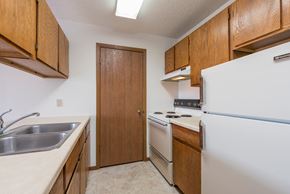 Bismarck apartment for rent - Mandan, ND Garden Grove Apartments | 2 Bdrm - Kitchen