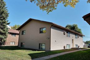 Fargo apartment for rent - Gemstone Apartments | Fargo, ND
