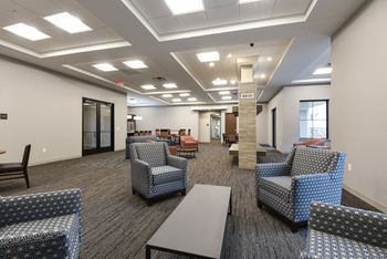 Montreal courts apartments | community room lounge