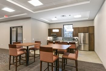 Montreal courts apartments | community room kitchen & dining area