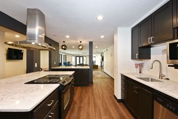 The edge of uptown apartments | community room kitchen