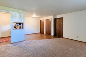 Grand Forks apartment for rent - Roughrider 2 Apartments | Dining Room