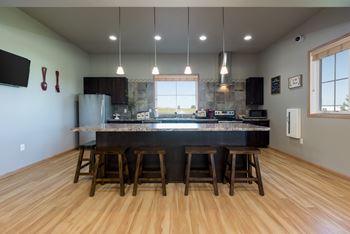 Bismarck, nd stonefield apartments | community room