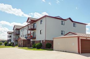 Fargo apartment for rent - Sunwood Apartments | Fargo, ND