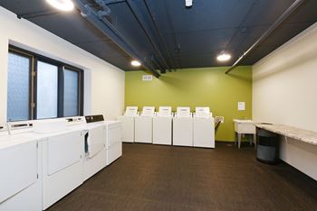 The edge of uptown apartments | laundry facilities
