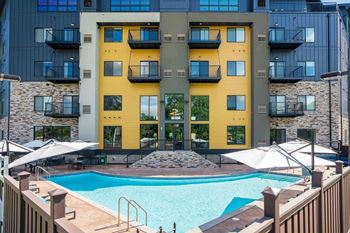 Circle pines, mn lexington lofts | pool