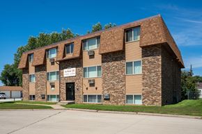 Bismarck apartment for rent - A building with the name Arbor II on it. Bismarck, ND Arbor 404 Apartments