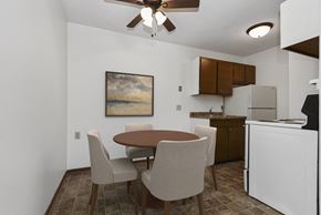 West St. Paul apartment for rent - West St. Paul, MN Covington Courts Apartments | Dining Room