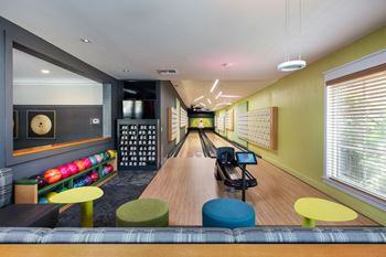 2 Lane bowling alley
