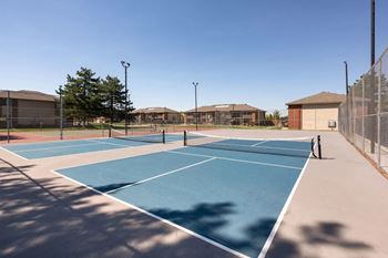 2 Tennis courts