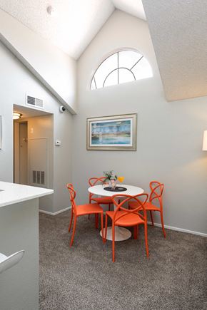 Las Vegas apartment for rent - a small dining room with a table and chairs