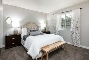Henderson townhouse for rent - the preserve at ballantyne commons bedroom with bed and window