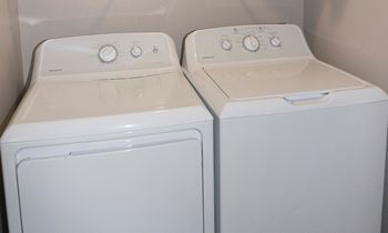 Full-size washer/dryer