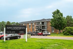 Hudson apartment for rent - Outdoor at Aspen Apartments, Hudson, 54016