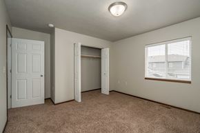 Sioux Falls townhouse for rent - Bedroom at Beal Townhomes Apartments, Sioux Falls, SD, 57108