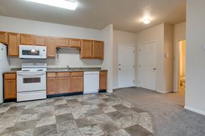 Fargo apartment for rent - Kitchen area at Boulder Ridge Apartments, Fargo, North Dakota