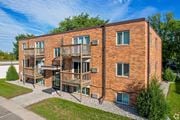 Grand Forks apartment for rent - this is a photo of the courtyard in the 690 square foot 1 bedroom apartment at har  at Southern Manor Apartments, Grand Forks, North Dakota