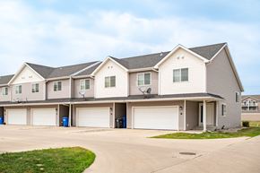 Fargo townhouse for rent - Garages Available at The Pines Townhomes, North Dakota