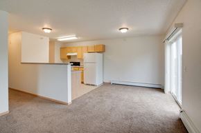 Fergus Falls apartment for rent - Dining Room at Somerset Apartments, Fergus Falls, 56537