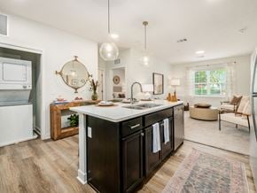 Columbus apartment for rent - Kitchen