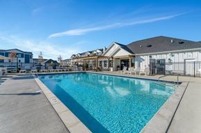Sunbury apartment for rent - Swimming Pool