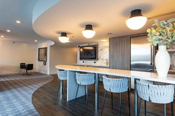 Social lounge