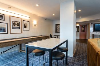 Social lounge