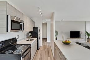 Detroit apartment for rent - Fully Equipped Kitchen at The Pavilion, Michigan, 48207
