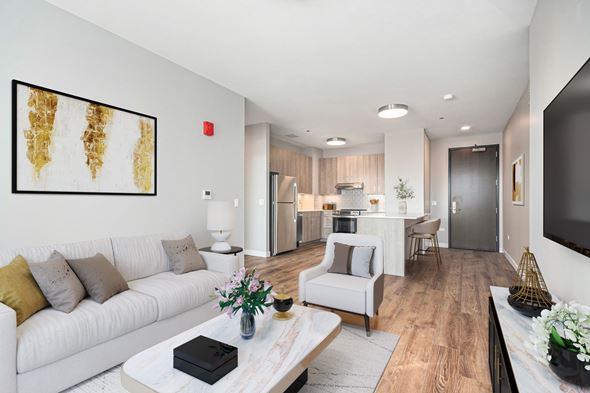 Chicago apartment for rent - Warm And Inviting Living Room at Thrive Exchange, Chicago, Illinois