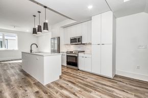 Denver townhouse for rent - Jefferson Park 33 Apartments in Denver, Colorado