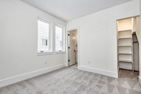 Denver townhouse for rent - Jefferson Park 33 Apartments in Denver, Colorado