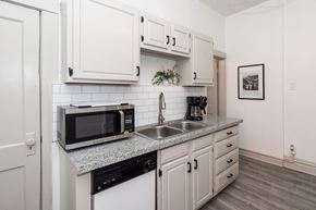 Denver apartment for rent - 830 Clarkson Apartments in Denver, CO
