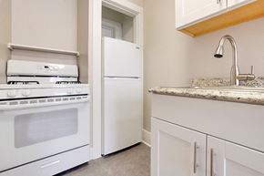 Denver apartment for rent - 960 Pearl Apartments in Denver, Colorado