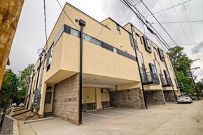 Denver apartment for rent - Mullen Flats Apartments in Denver, CO