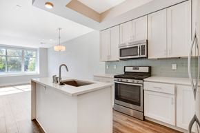 Denver townhouse for rent - Townhomes at Cherry Creek North in Denver, Colorado