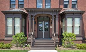 Holyoke apartment for rent - Amazing Entrances