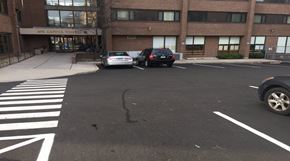 Hartford apartment for rent - Parking Lot