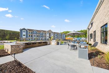 Grilling and dining terrace