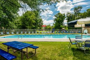 Laurel apartment for rent - laurel park pool