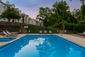 Kansas City apartment for rent - the swimming pool at our apartments